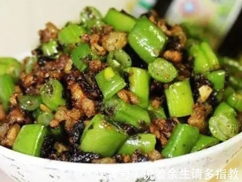 开胃解馋的下饭菜,入口香得直吞舌,大人孩子抢着吃,做法挺简单