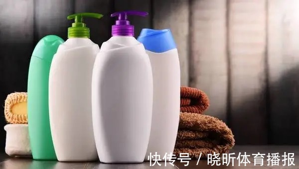 热水澡|人洗三澡，命比纸薄！洗这3种澡，毁睡眠招湿气、越洗命越短