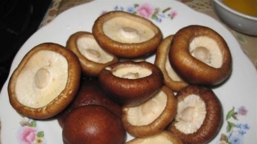 老婆贫血我常做它，几天吃一次，气色身体都变好了，比猪肝强！