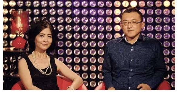 伍逸|《非誠勿擾》51歲阿姨被34歲小伙抱走，5年過去了，兩人分道揚鑣