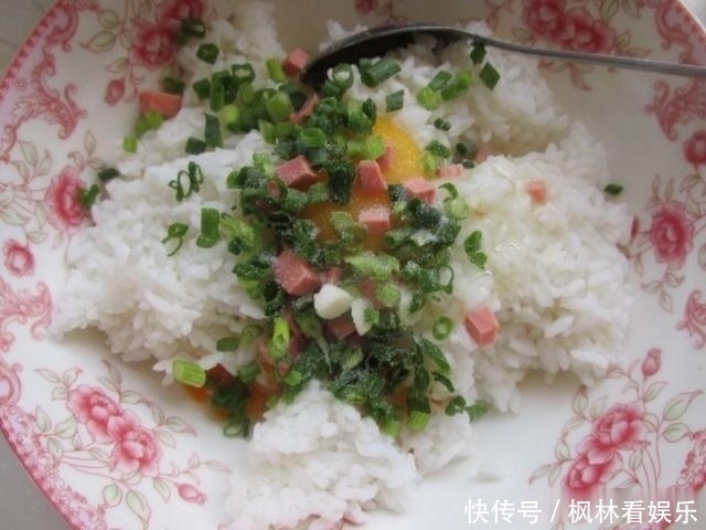 早餐这样做好吃到舔盘,方法特简单外酥里嫩真好吃,孩子再不挑食