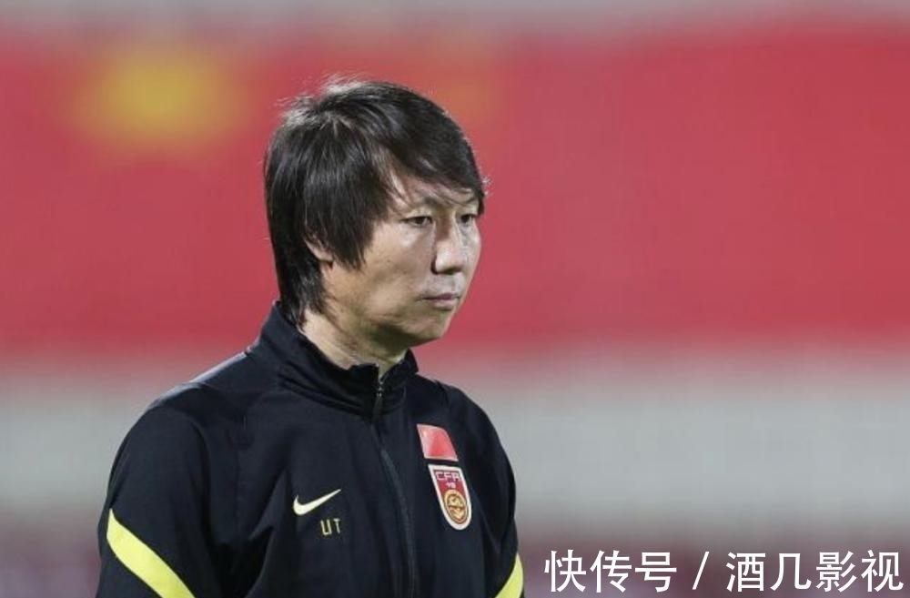 球迷们|德云社演员高峰自媒体发文称国足赢不了越南 惹怒球迷后果严重
