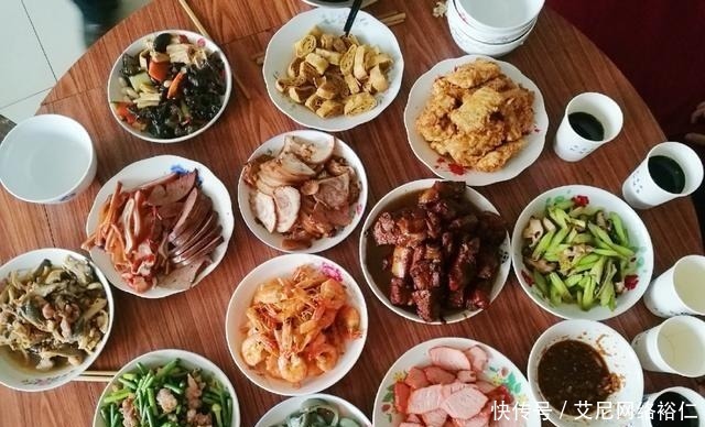 年夜饭|晒晒婆婆家的年夜饭,12道菜,荤素搭配有营养,简单好吃有味道