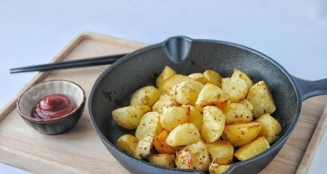 红薯|减肥最狠的主食,土豆排名第三,第一名热量比米饭高,谁也没想到