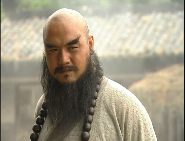 此人|武松武功高,鲁智深力气大,网友:再加一个李逵,也打不过此人!