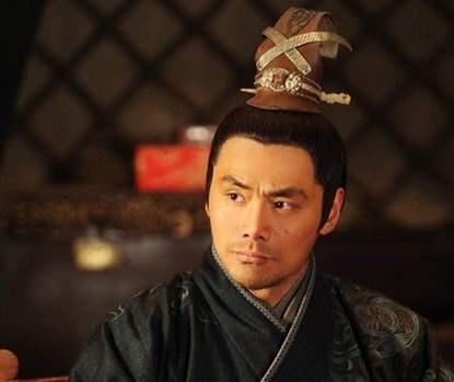 蟒蛇缠住|南宋抗金名将韩世忠被蟒蛇缠绕，跑回家求救，结果家人无人敢应