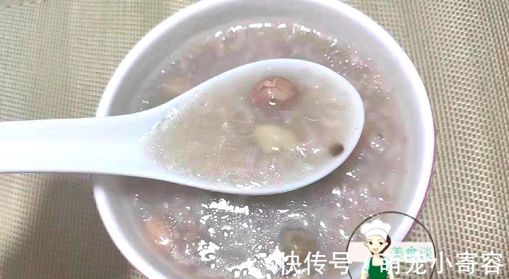 老少皆宜|流感季节多喝此粥，鲜香四溢，暖胃又暖身，常吃免疫力强，少生病