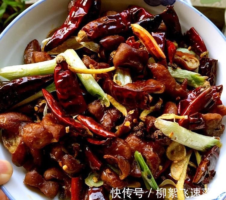 火爆肥肠经典川菜，香辣过瘾，好吃停不下来！