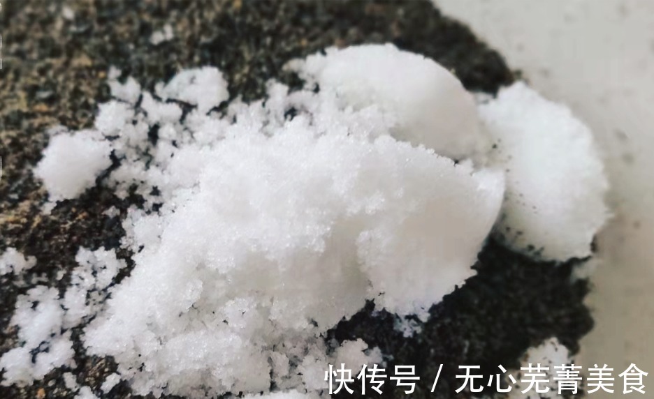 含钙|秋季，该吃的不是核桃而是它，钙含量极高，炒一炒嚼着吃真的好香！