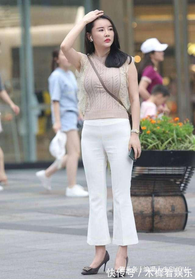 蕾丝 气质辣妈,无袖针织衫,穿出了洒脱的美,轻熟的美