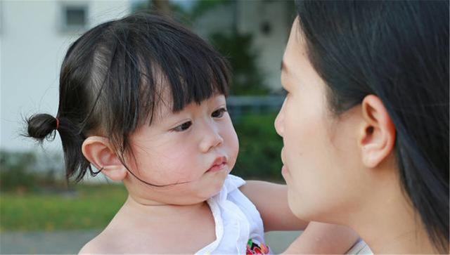 外号|爸爸给女儿起名“楚墨”,妈妈:好听是好听,但得先瞅瞅自己姓啥