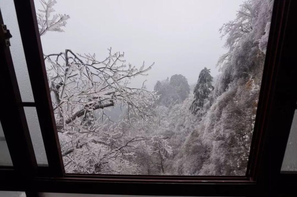 风雪|风雪武当山,仙境藏玄机!大雪封山时,道人、隐士都在干什么!