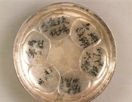 -公元|这些玻璃虽然个头小,但价值不菲!