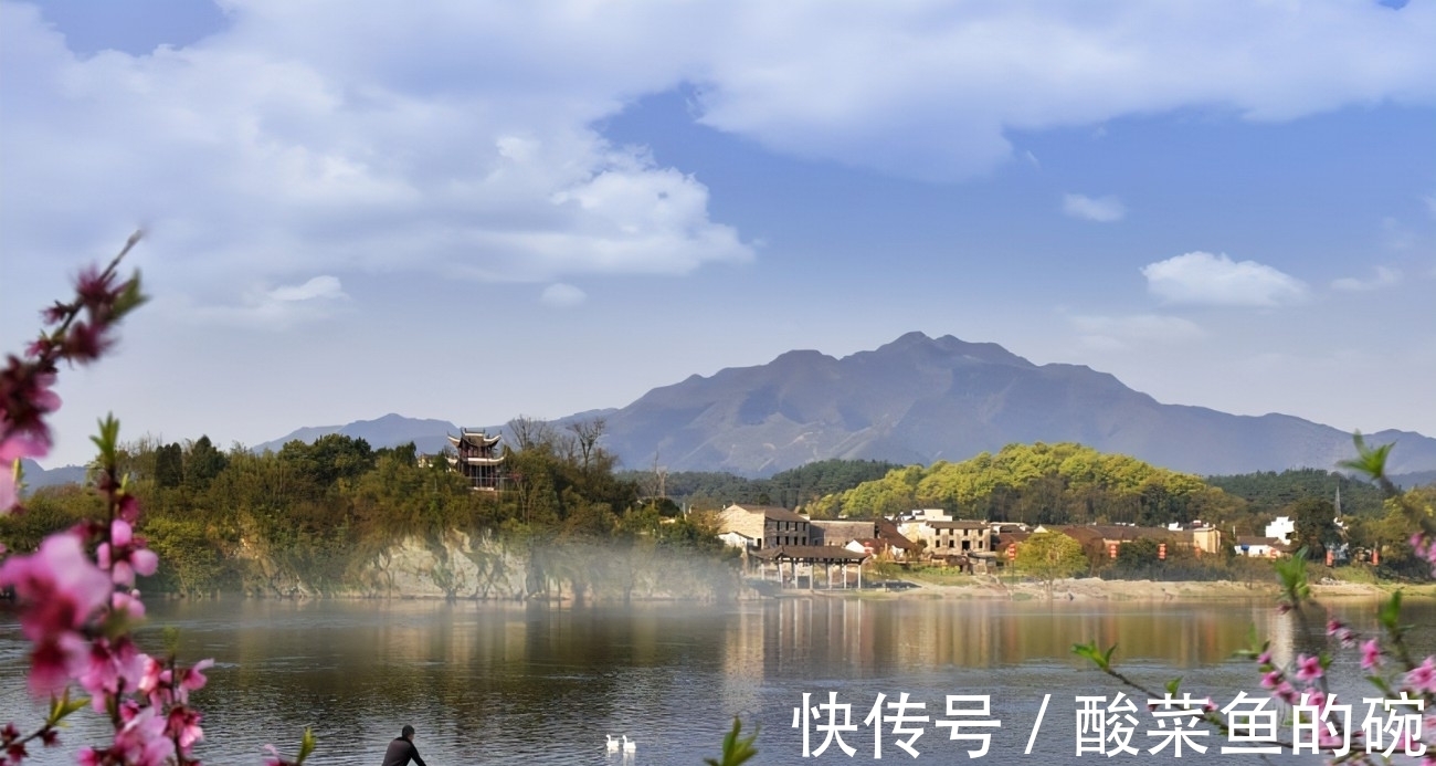 李白#李白最经典的20首诗排行榜,《静夜思》第四,前三都是哪些名篇?