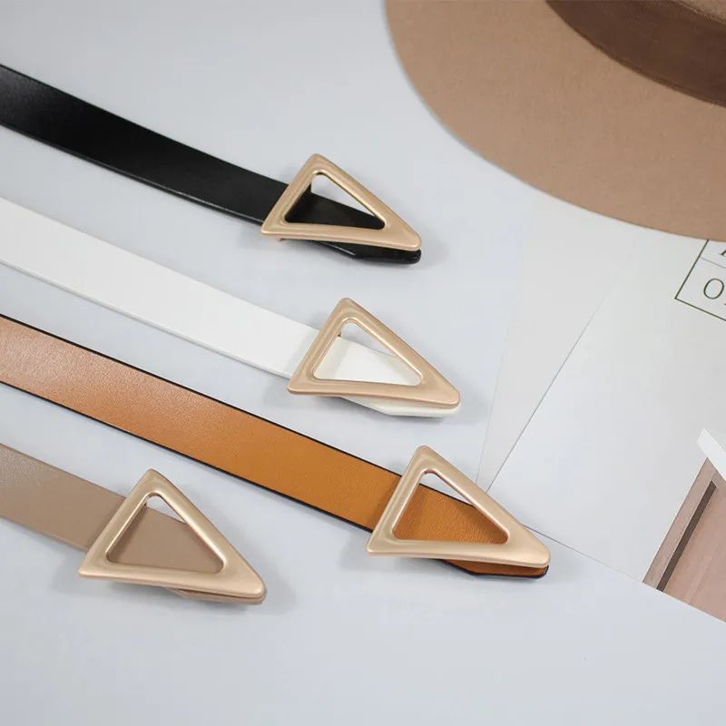 教你美|你和“高级感穿搭”之间的距离,也许就差一条腰带