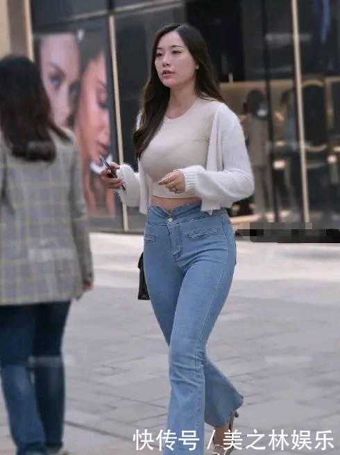 驾驭|年轻就是资本,连“紧腿裤”都驾驭这么好,让人心动不已吧