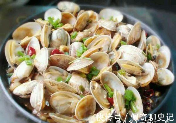 搅拌均匀|夏日必备的6道凉菜,荤素搭配,成本不超8元钱,清凉又解暑