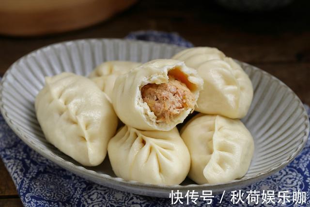 做法|教你既好看又好吃的包子做法，透白暄软口感鲜美，出锅就被抢光了