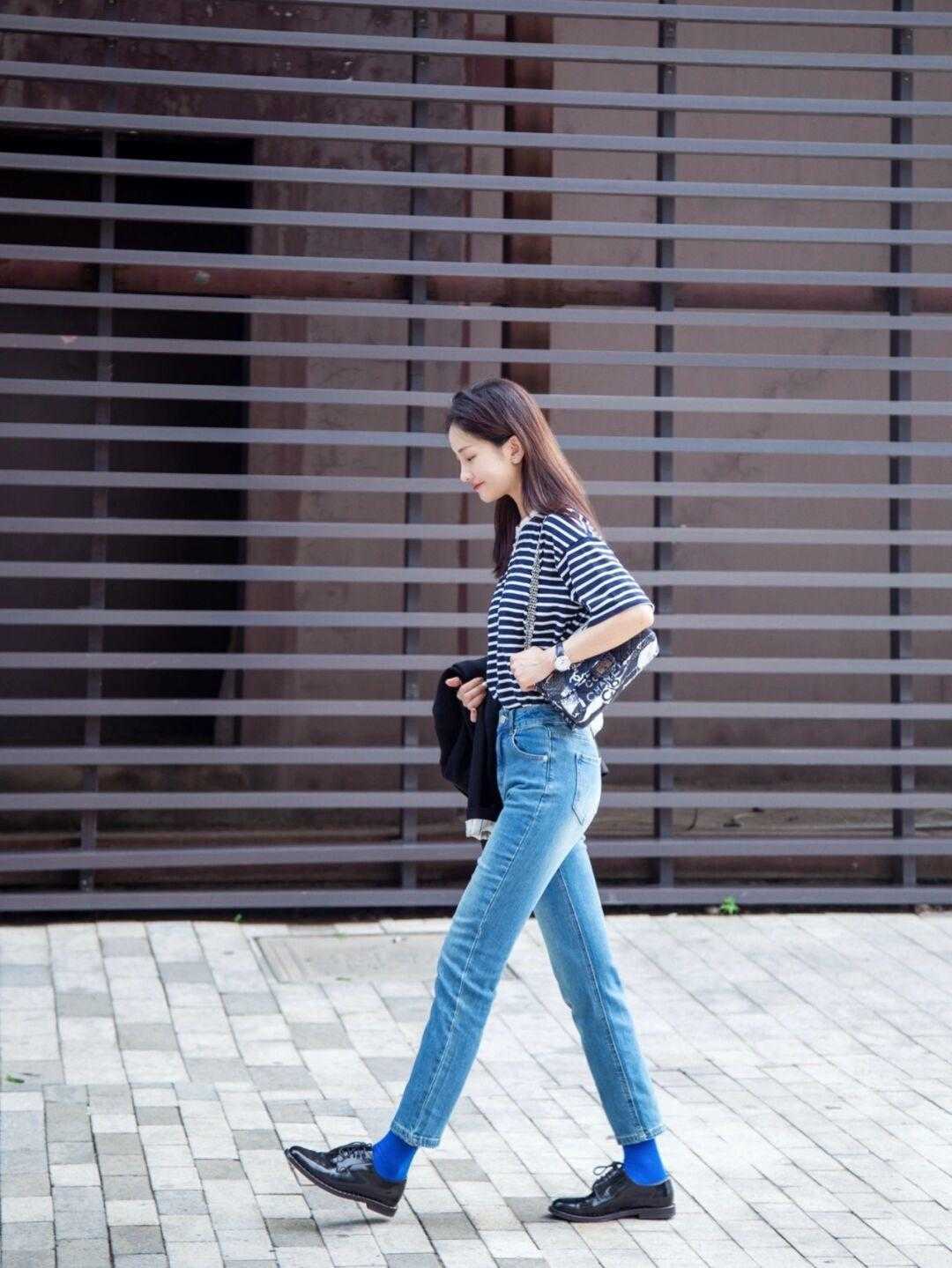 紧身裤|秋天聚会,逛街这样穿,绝对美翻了,气质又高级