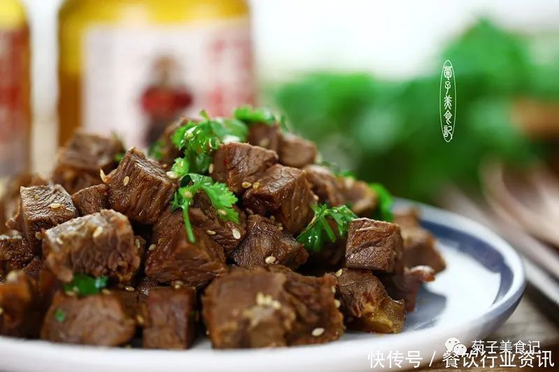 喝酒必点15道最硬的下酒菜，前10道都很家常，后4道酒鬼最爱