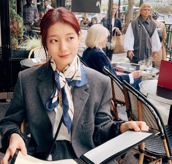 减龄 40岁女人尽量别烫卷发,今年流行“3种”发型,时髦减龄还有气质