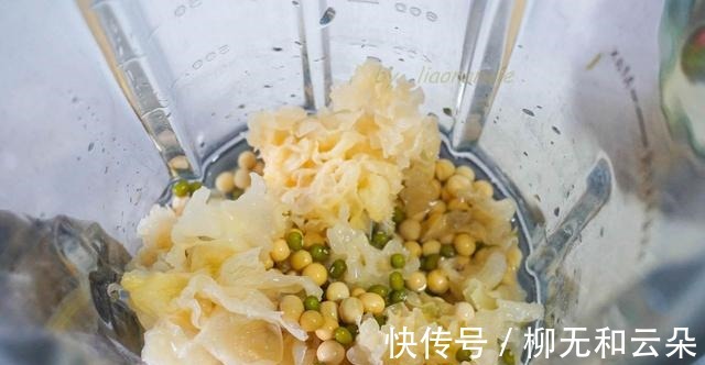 牛奶|入秋后,多给家人喝这汤,比牛奶好喝比豆浆营养,去火润燥效果好!