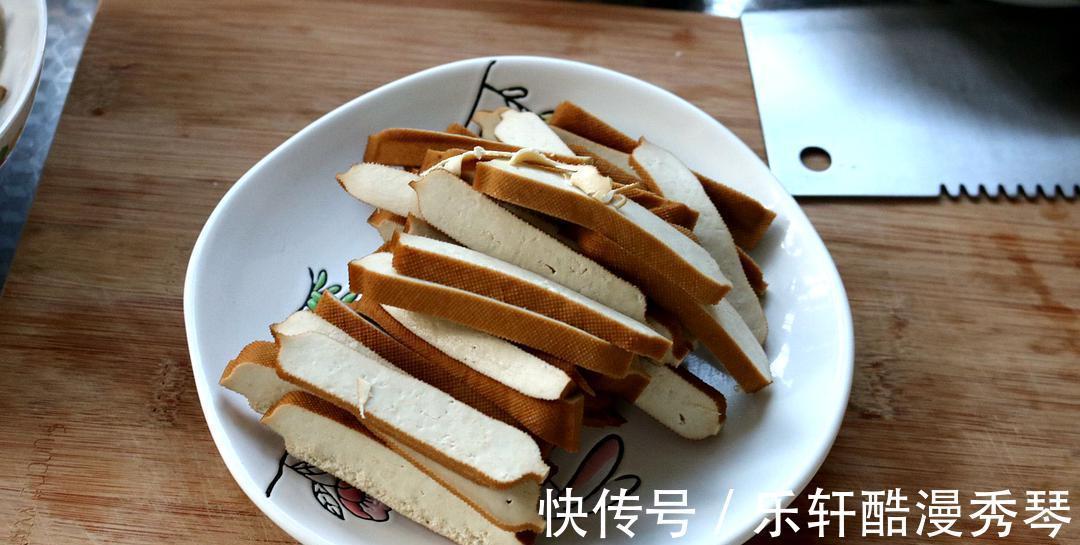 豆制品|孩子胃口差推荐这道菜，钙含量极高，好吃不油腻，孩子特爱吃