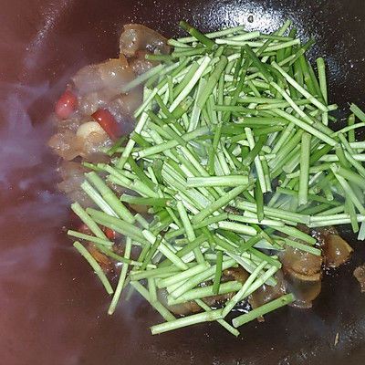 藜蒿炒腊肉