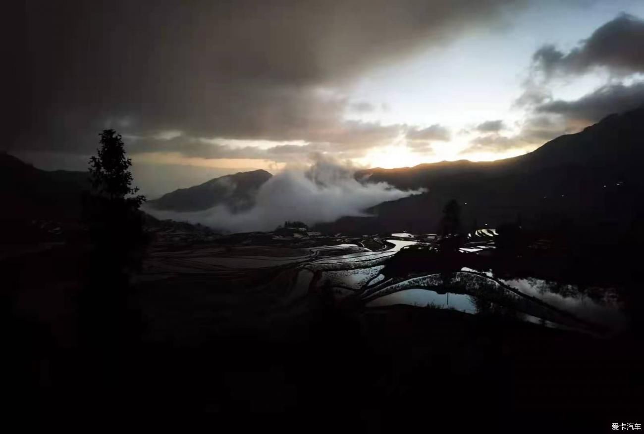 游红河哈尼族彝族自治州多依树梯田景区