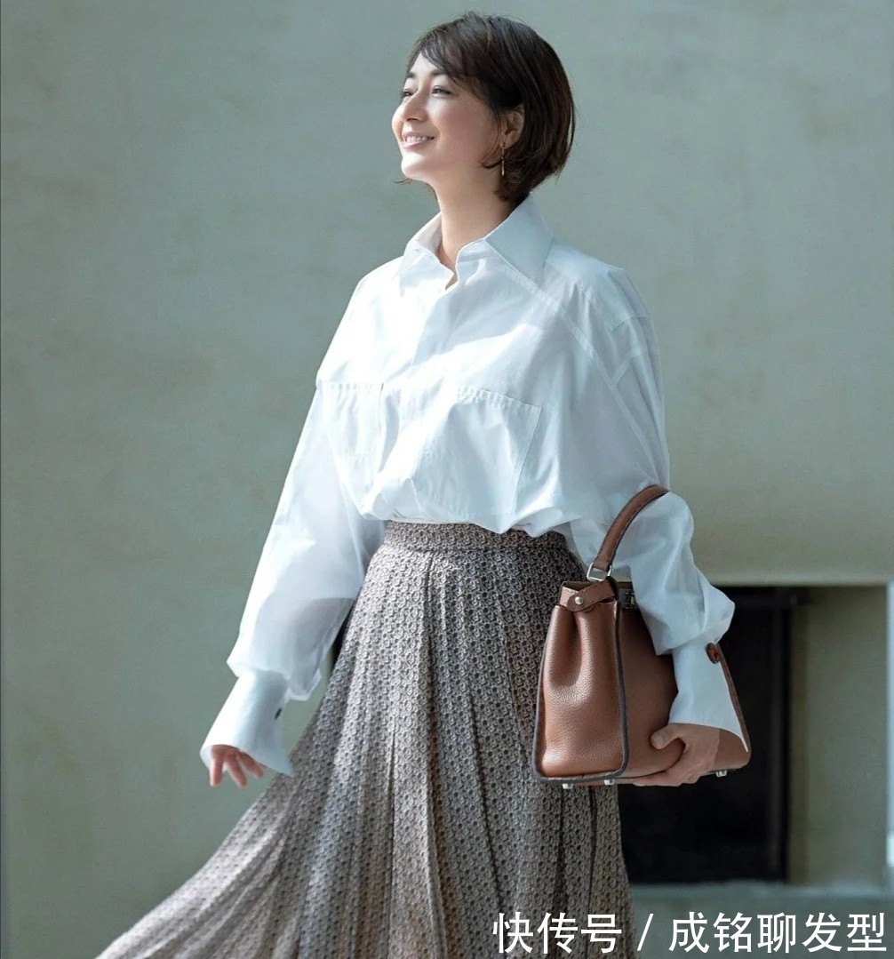 日本|跟着日本“大龄博主”学穿搭,多种风格一网打尽,每一套都不简单