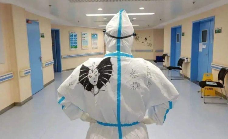 一胎|生完龙凤胎后,肚子剧痛感觉还有一个,护士赶来:“别大惊小怪”