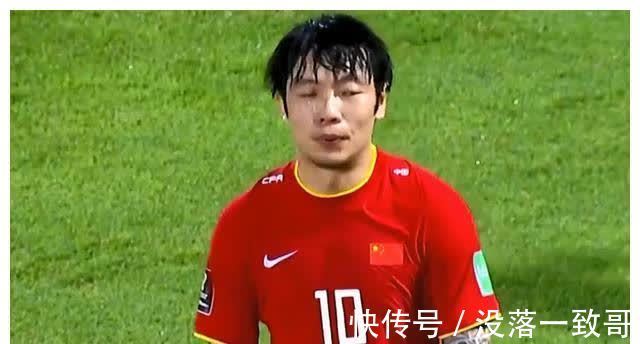 李霄鹏|铁打的大宝+稀哲,李霄鹏犯李铁式错误?国足两“秘密武器”首秀