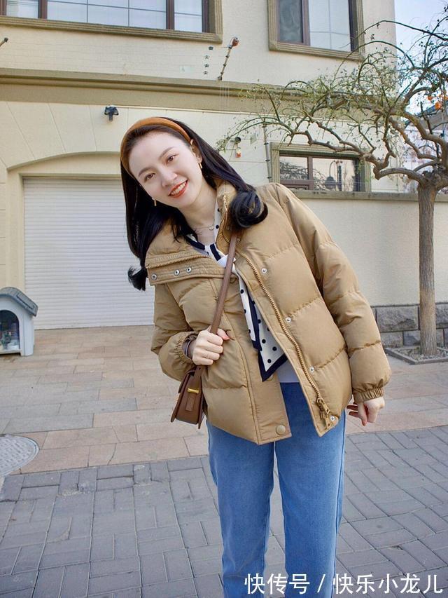 牛仔裤 时尚穿搭,羽绒服结合上牛仔裤简约洋气,显高显瘦