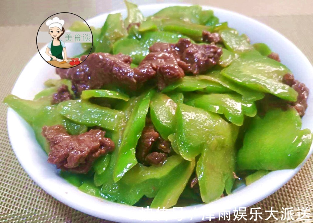 苦瓜|两样食材一起炒，清脆鲜香，滋肝明目，多吃还不会发胖，做法简单