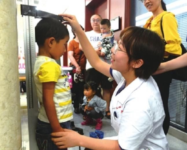 身高|新版“儿童身高标准”出炉,6岁前男女差距不大,16岁差距10厘米