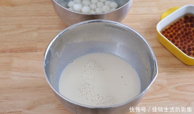 国庆在家中自制奶茶!味道比店里还好,孩子多喝也不胖