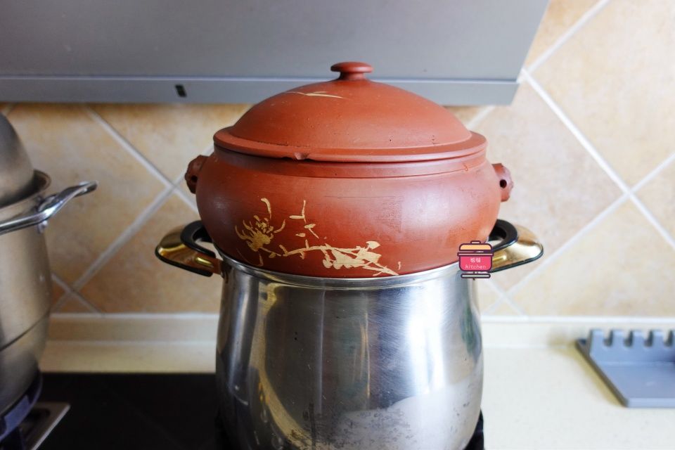 妇女节给家人炖的这锅汤火了，鲜香浓郁，滋润养颜，女人要多喝