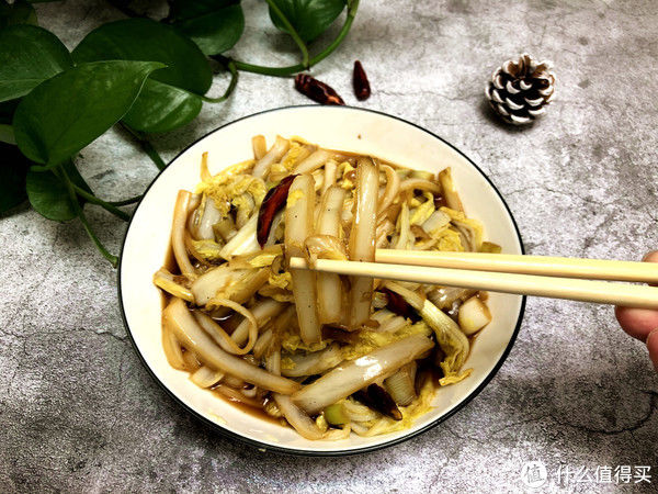 清脆|三伏天,我家就爱吃这种菜,2块钱一棵,醋溜一下,开胃又解馋