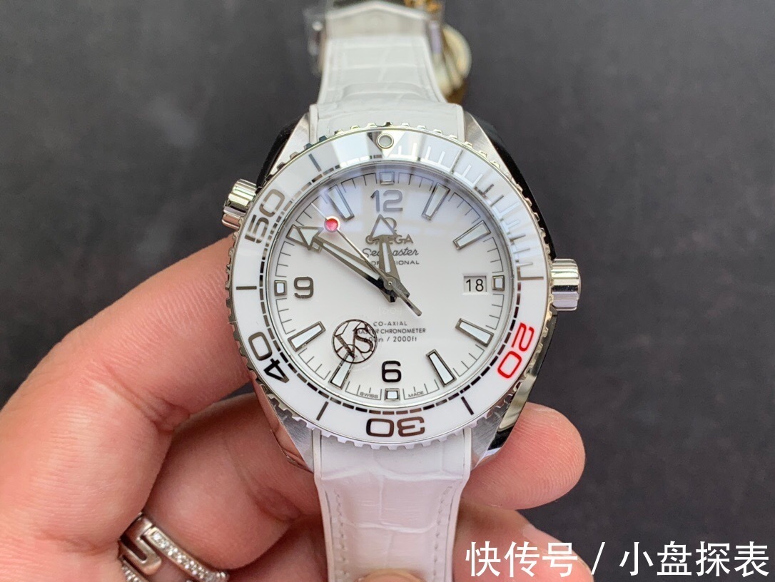 女表|vs厂海马系列600米女表做工怎么样