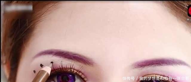 梦寐以求王者之小乔天鹅之梦仿妆，农药网友：细节还原的太到位了