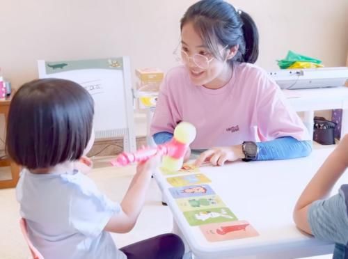 宝宝|让宝宝3岁上幼儿园比较好？“缓一缓”对孩子来说，可能更有利