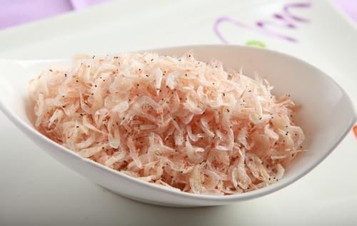 一样是虾皮,买黄的还是买白的,品质相差大,以后不要乱买了