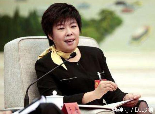 论语|她是红遍全国的国学大师,却被北大学子轰下台,中间经历了什么