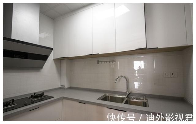 鞋柜|130平改造翻新完成,12万也是值了,进屋就给人眼前一亮