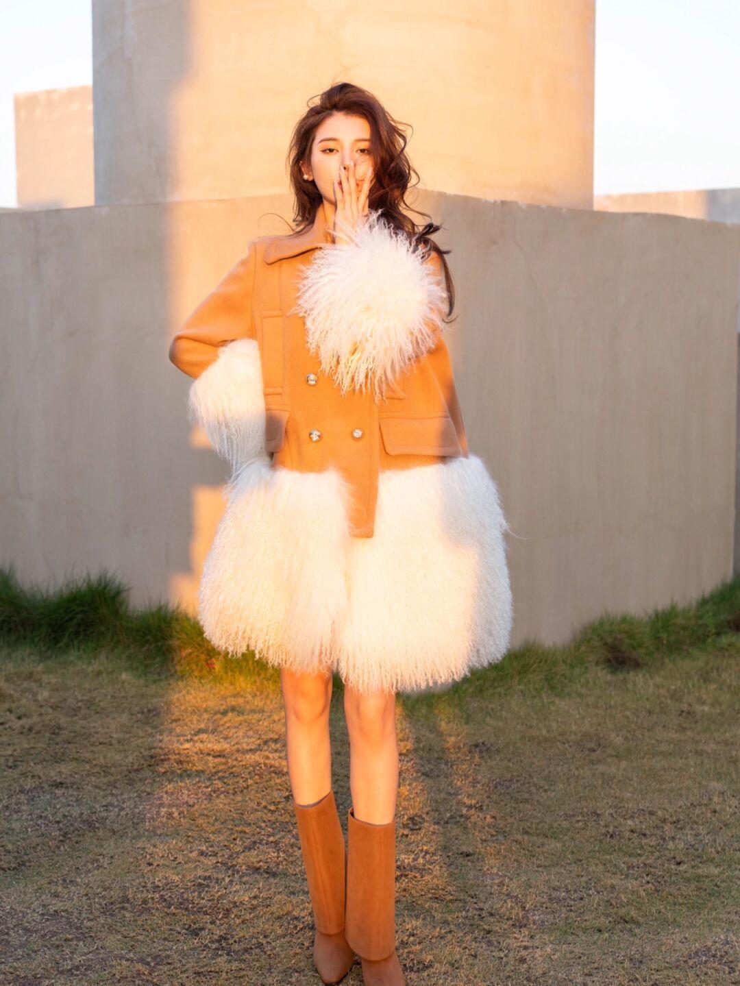 气质|气质女人冬天都爱穿这些“大衣”,保暖又温柔,这个冬季谁穿谁美