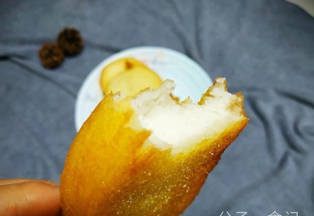 外酥|剩馒头别再馏了,试试这样做,外酥里嫩,孩子说比汉堡好吃