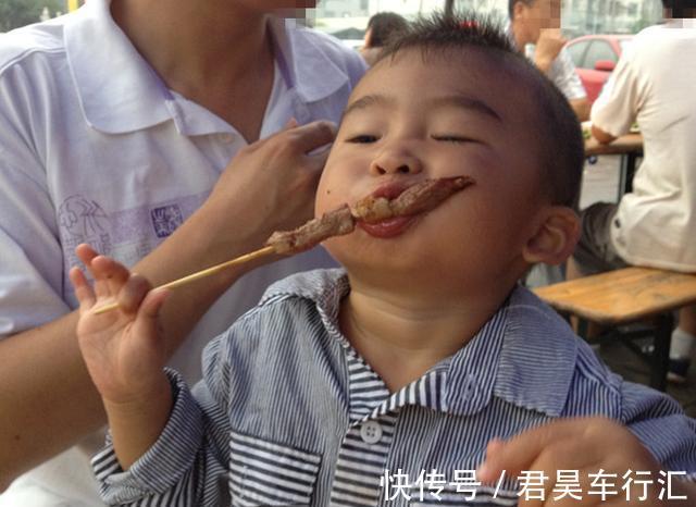 性早熟|夏天牢记:孩子越吃越笨的4种“黑名单”零食,家长绝不可纵容