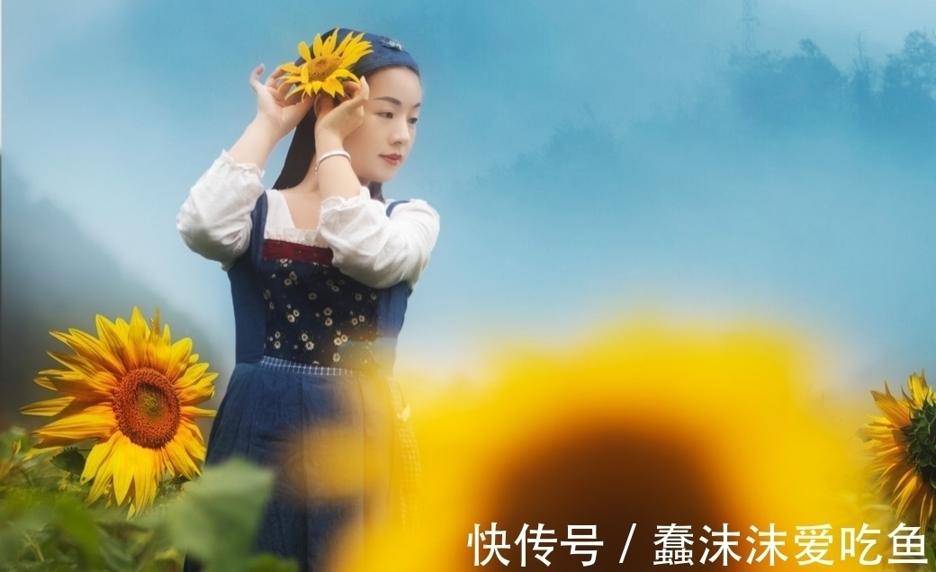 碧汉!原创对联·十二副丨抱十里荷塘,花开若雪;依一弯柳岸,萍聚连根