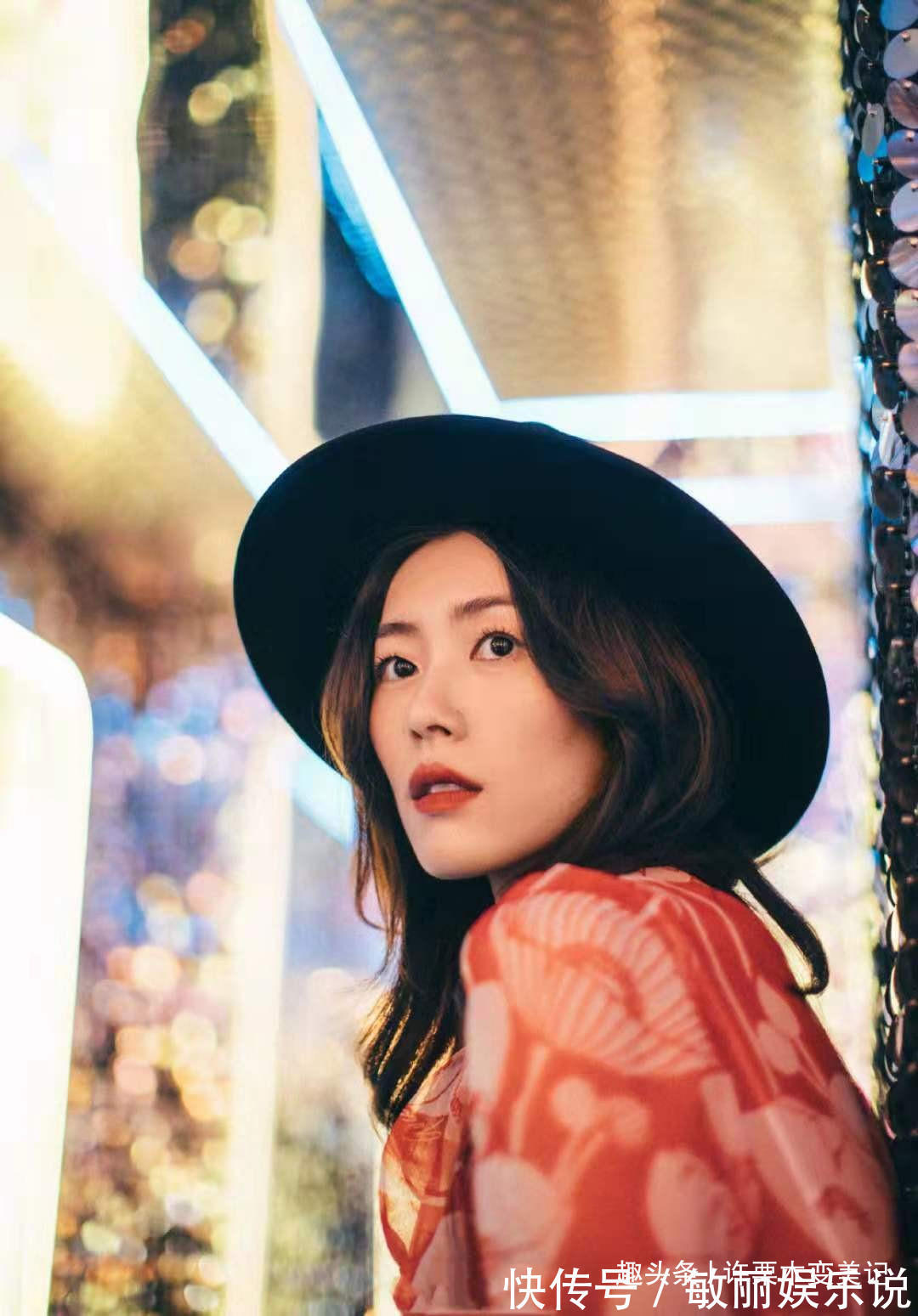 刘海 女人过了45岁尽量别留长发、烫卷发!推荐这5款发型,太减龄