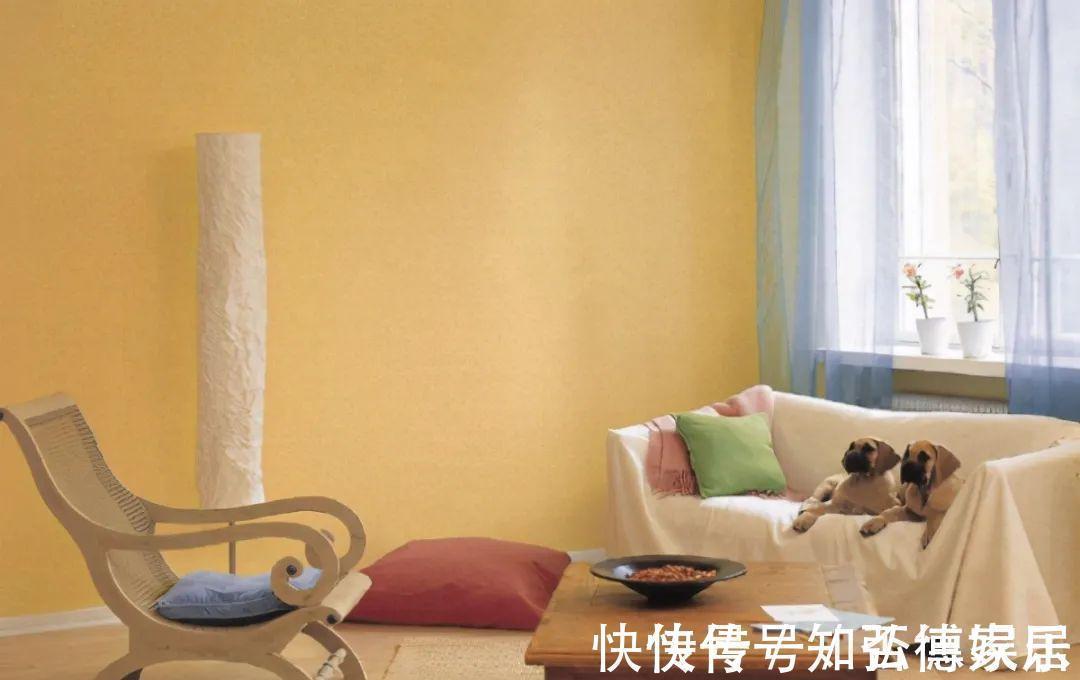 使用寿命|墙面刷漆好还是贴壁纸好?装修的时候没听劝,现在后悔死了